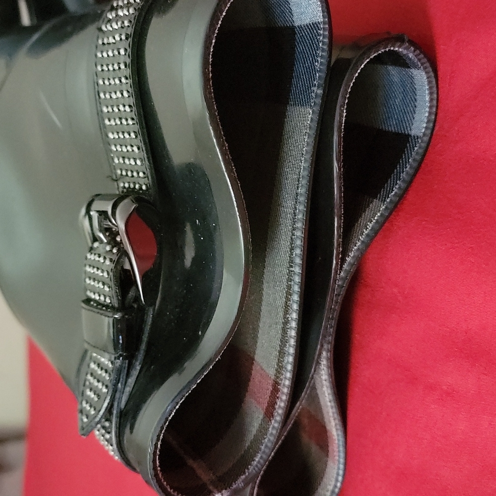 Burberry Rain Boots FIRM PRICE